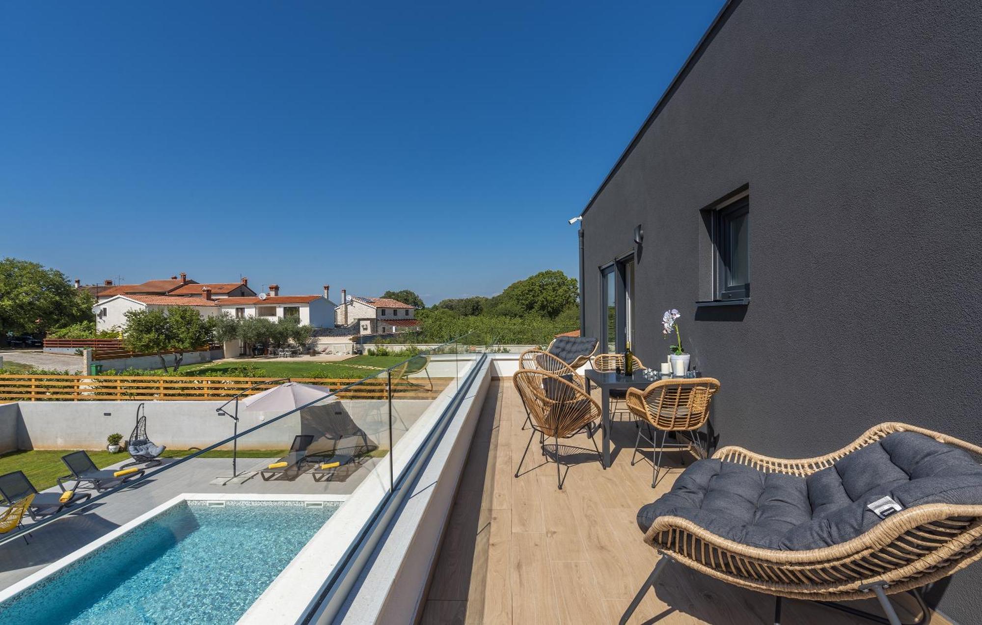 Elite 1 Villa Pola